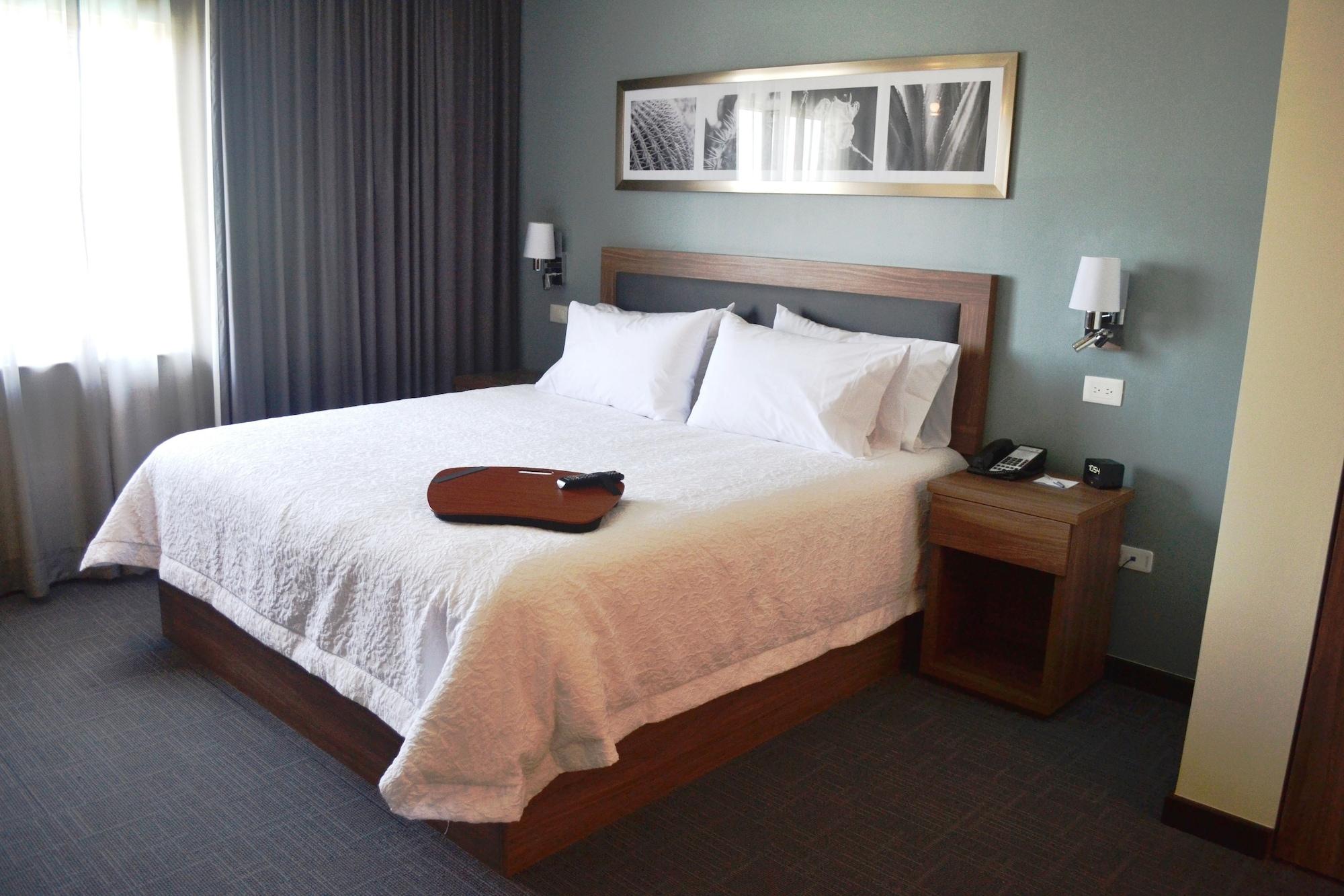 Hampton Inn & Suites By Hilton Salamanca Bajio מראה חיצוני תמונה