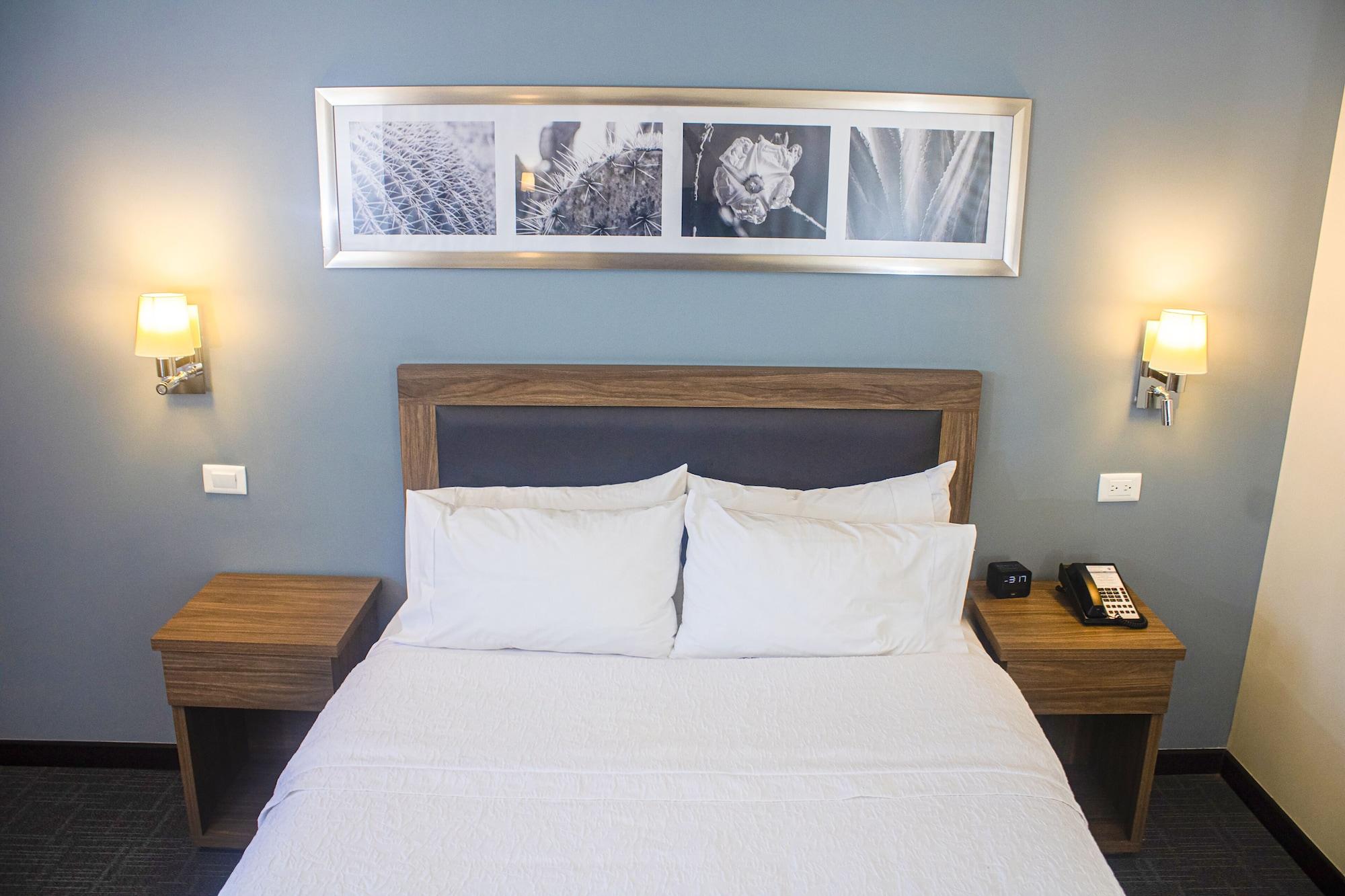 Hampton Inn & Suites By Hilton Salamanca Bajio מראה חיצוני תמונה