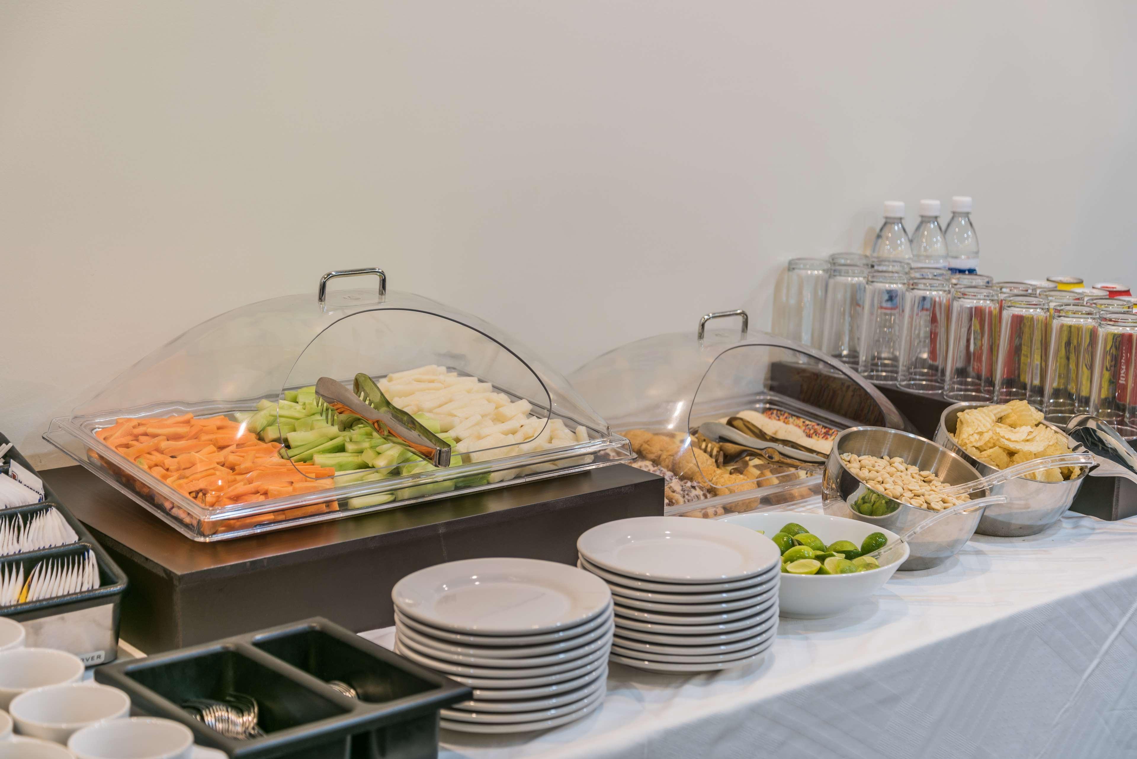 Hampton Inn & Suites By Hilton Salamanca Bajio מראה חיצוני תמונה