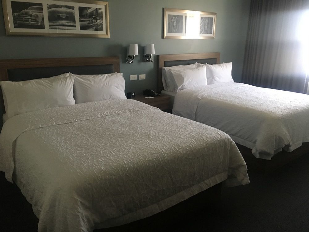 Hampton Inn & Suites By Hilton Salamanca Bajio מראה חיצוני תמונה